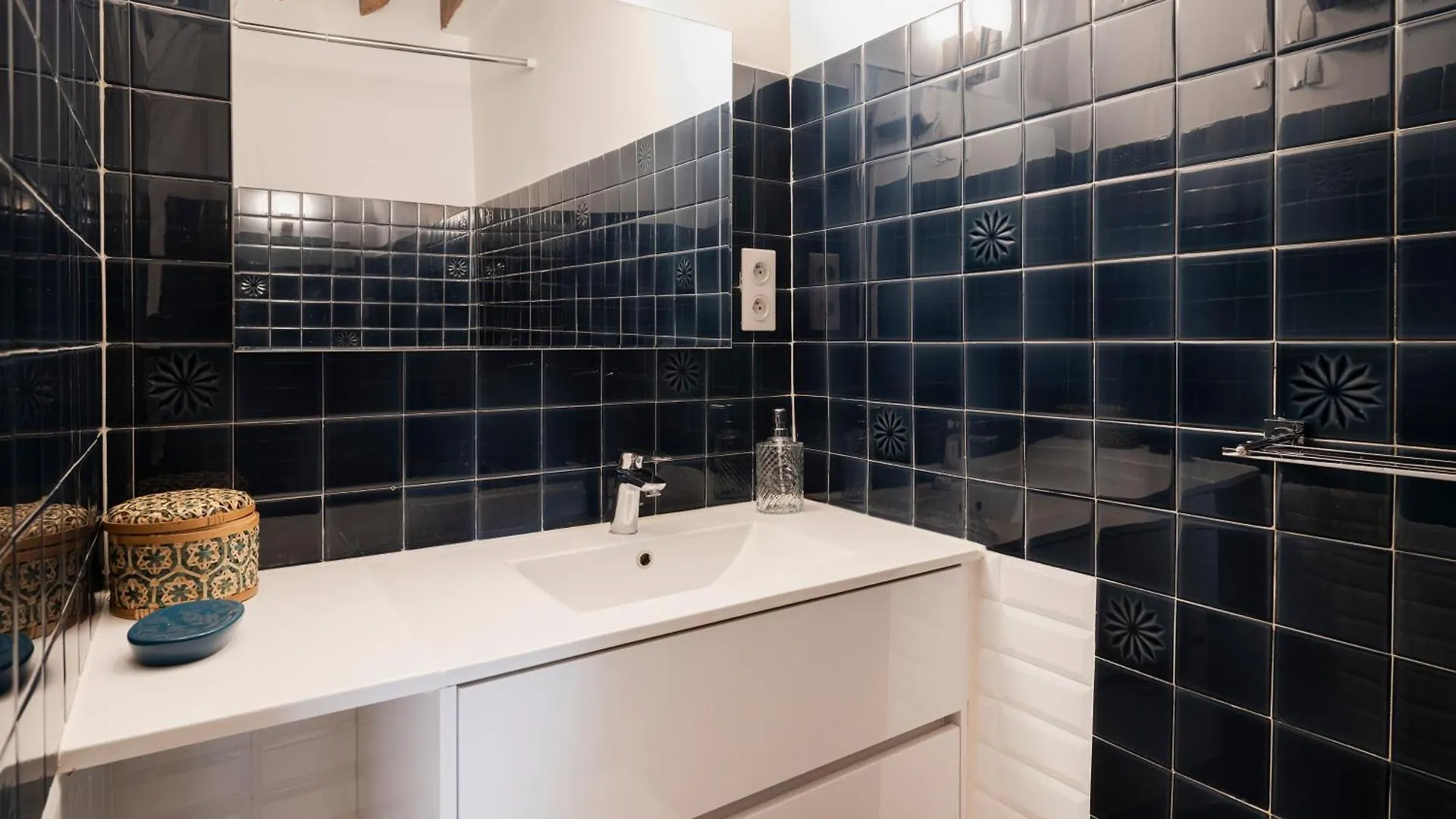 Apartment Center Greneta *